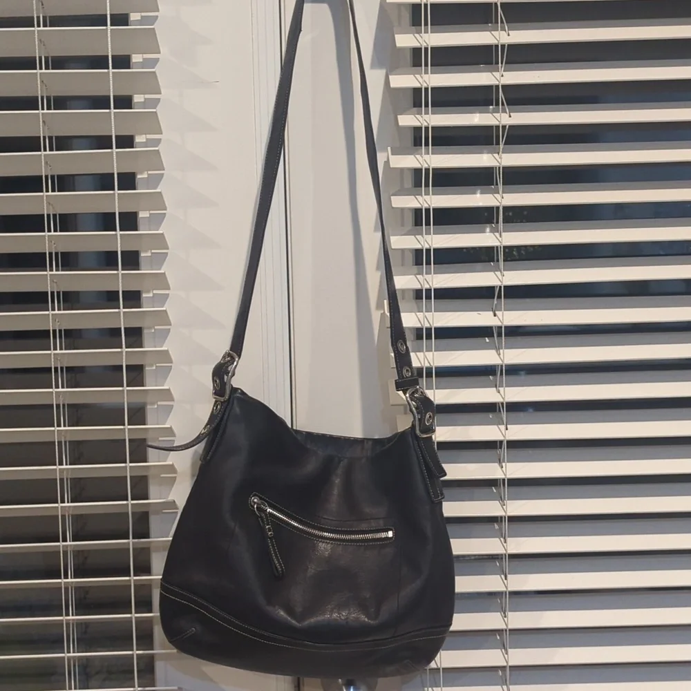 Coach Black Leather Shoulder purse - Picture 10 of 12